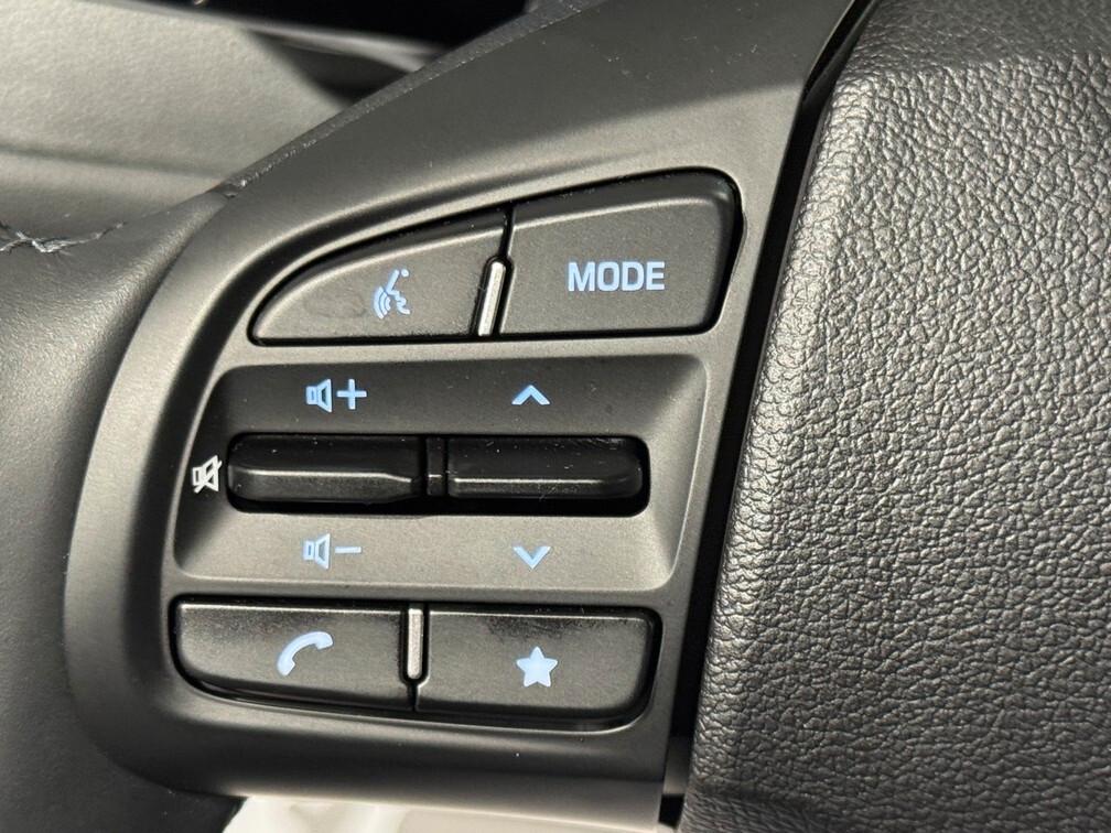 Hyundai i10 1.0 mpi Connectline 63cv auto Nav App Con 15" Neop