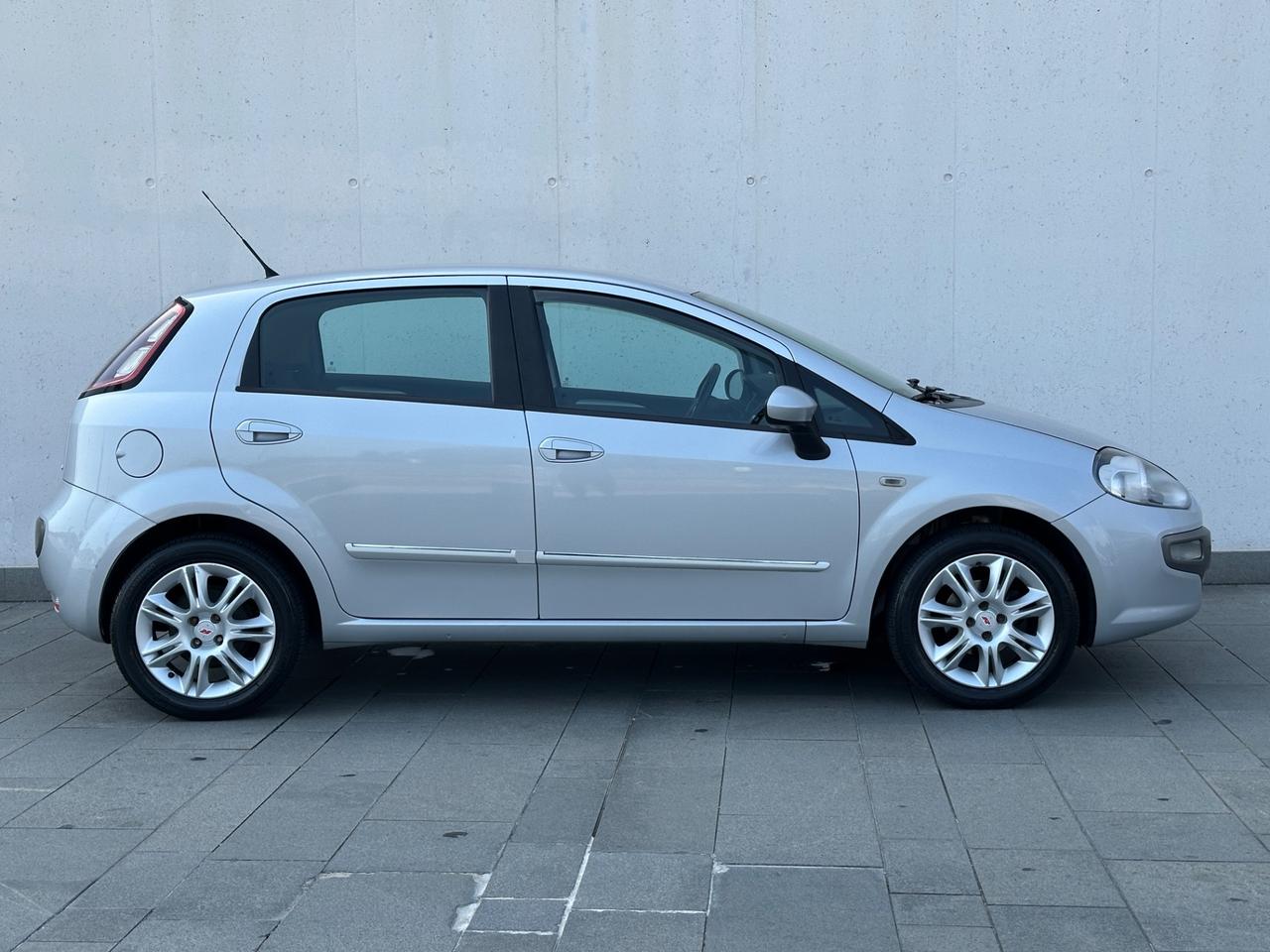 Fiat Punto Evo 1.4 5 porte GPL Neopatentati