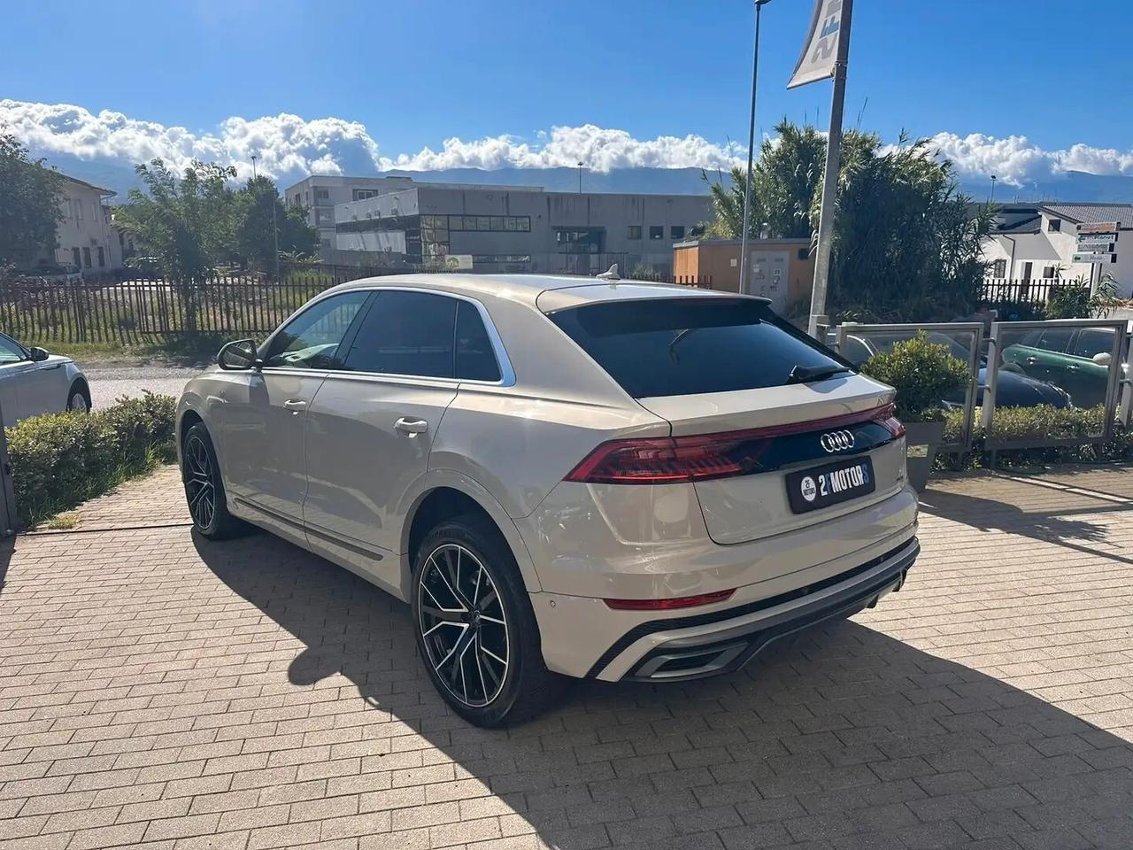 Audi Q8 50 TDI 286 CV quattro tiptronic Sport