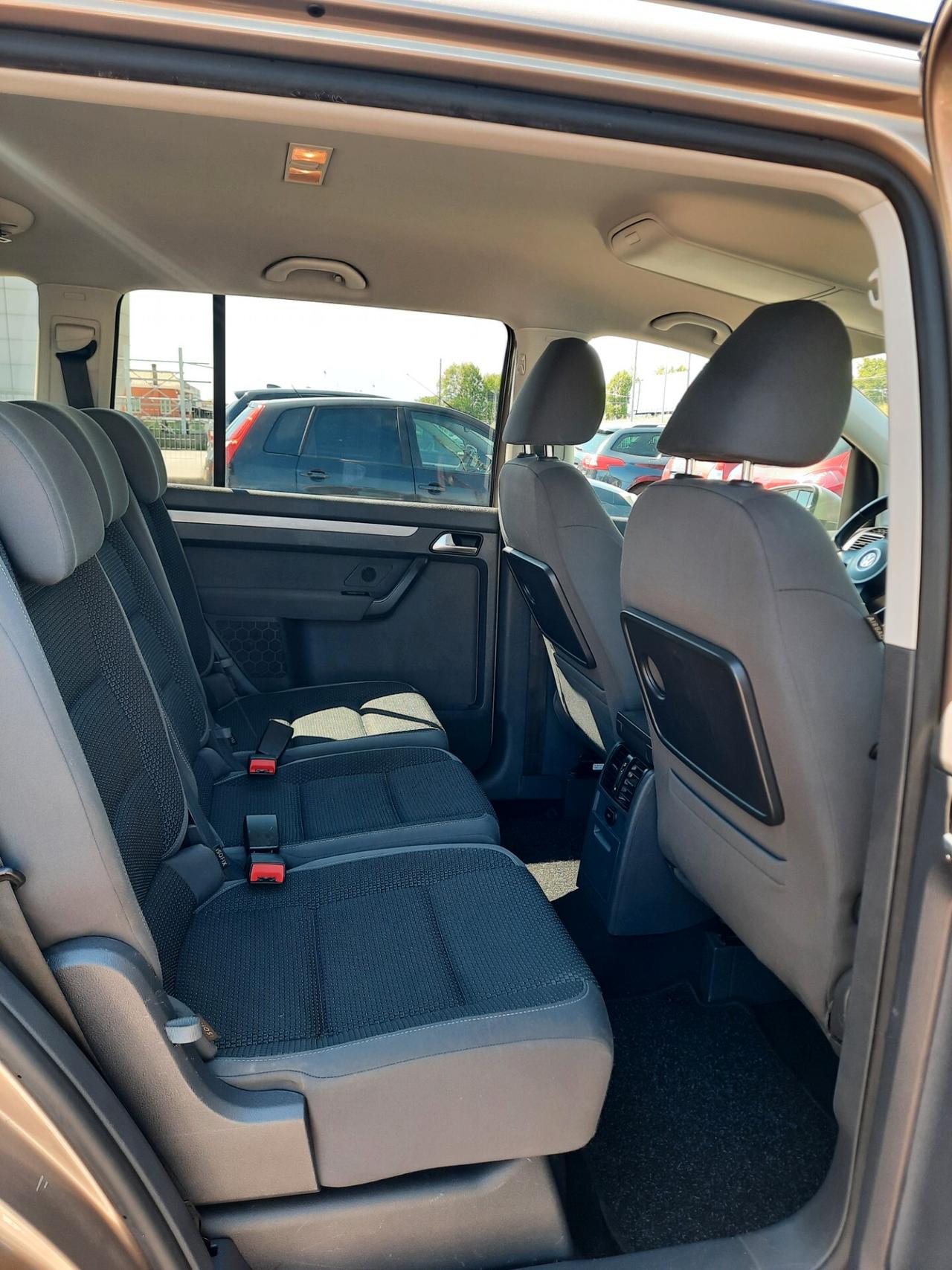 Volkswagen Touran Business 1.6 TDI Comfortline