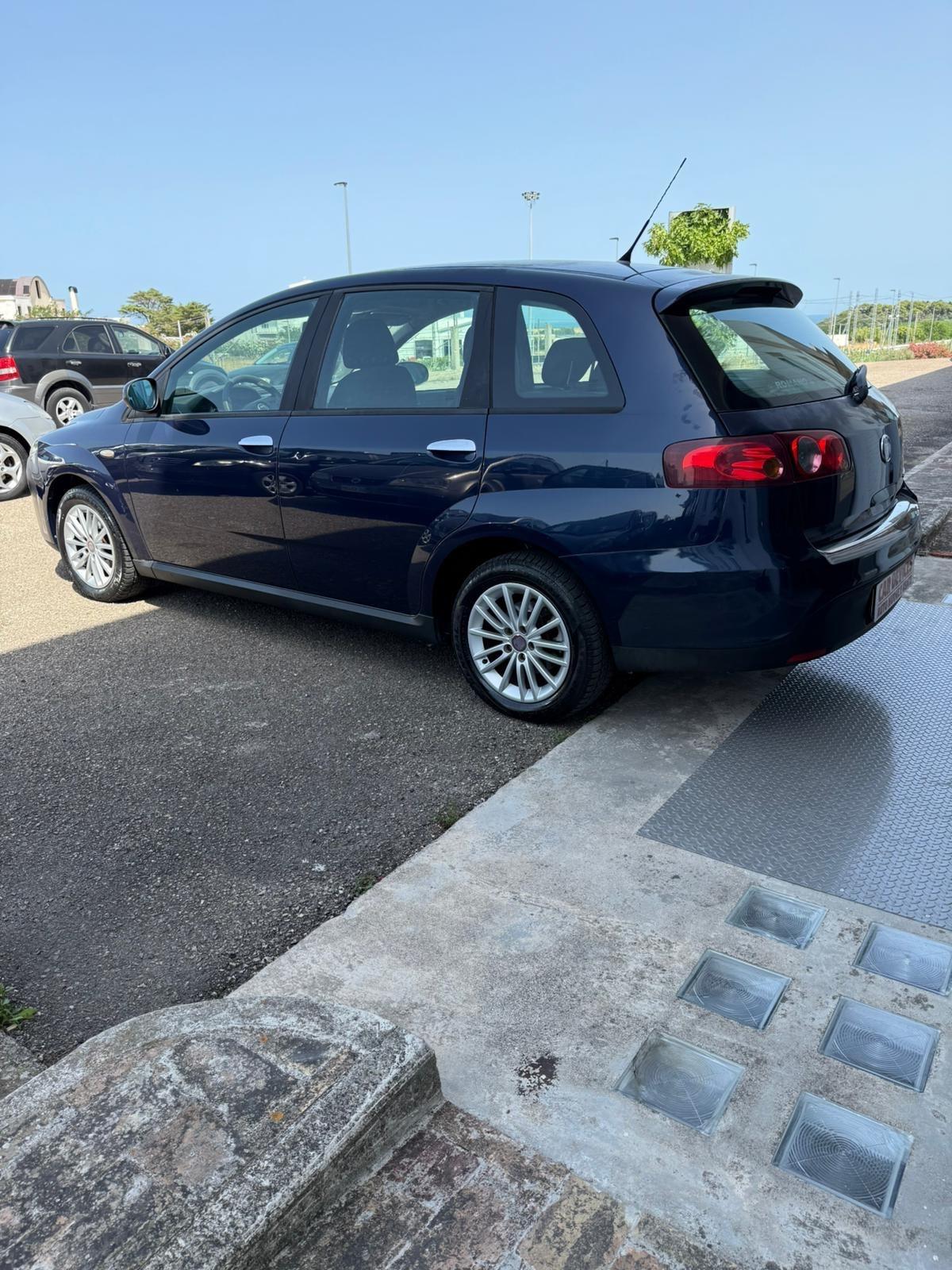 Fiat Croma 1.9 Multijet - NEOPATENTATI