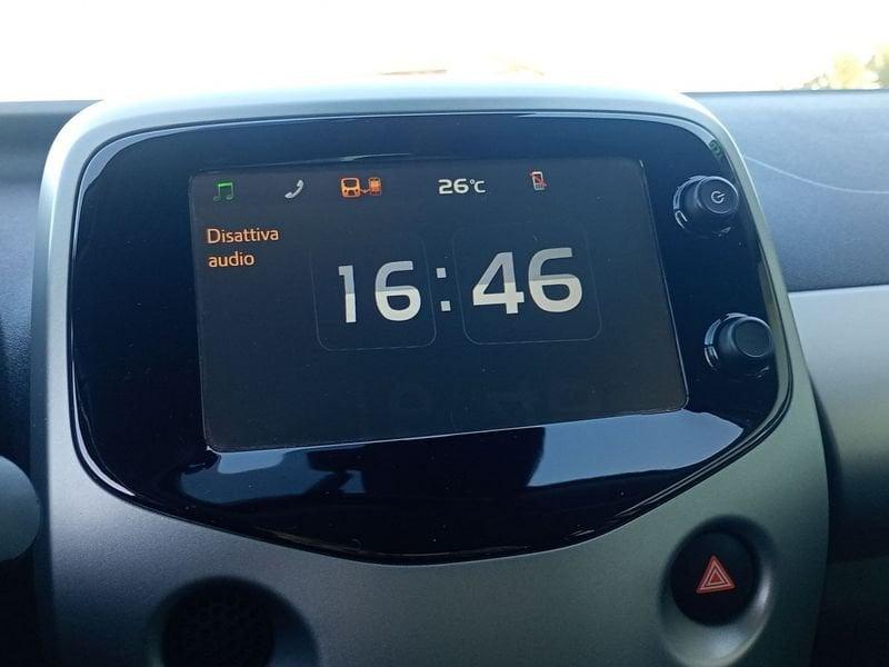 Toyota Aygo 5 Porte 1.0 VVT-i x-play my15