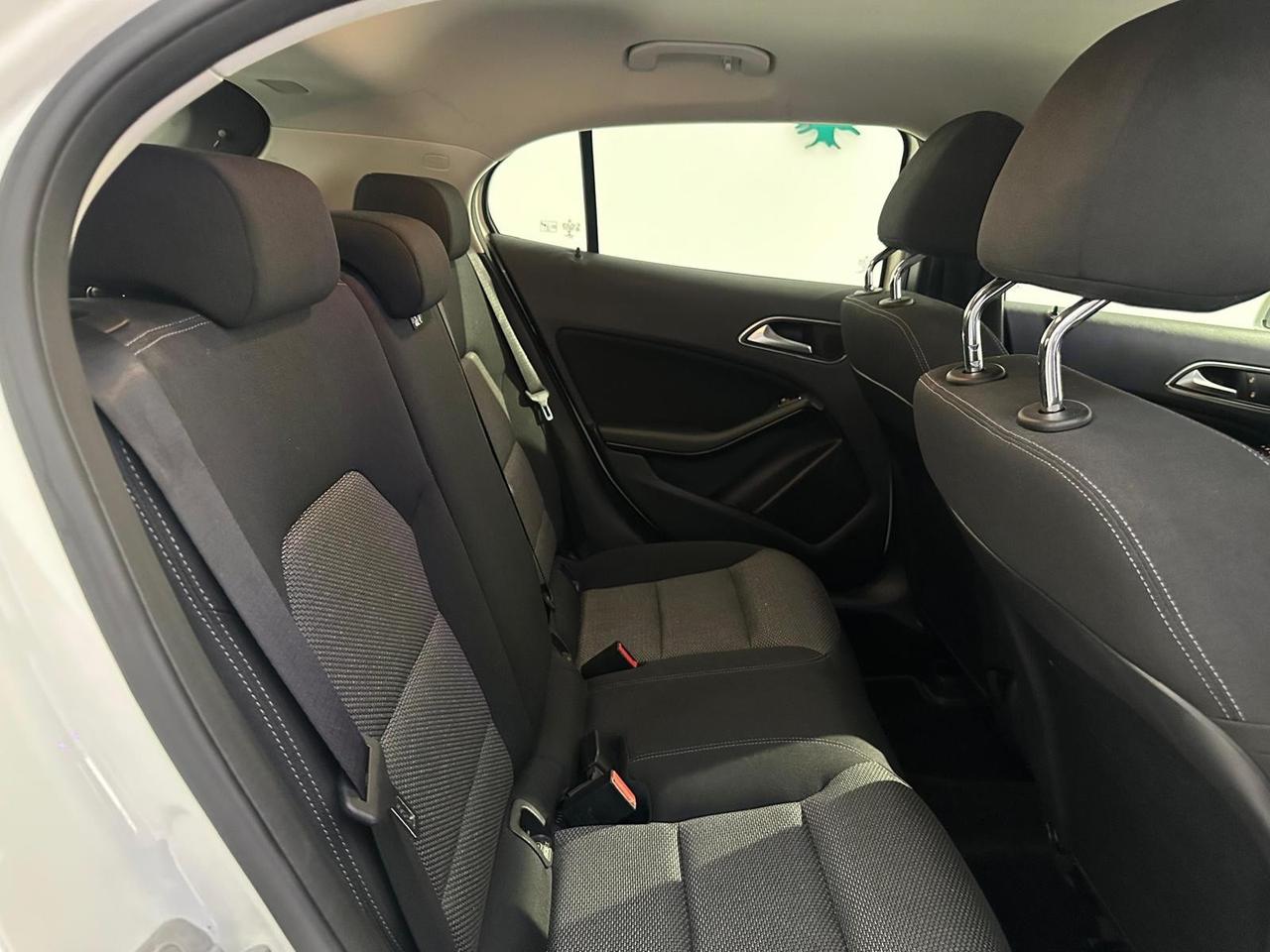 Mercedes-benz GLA 180 d Automatic Business