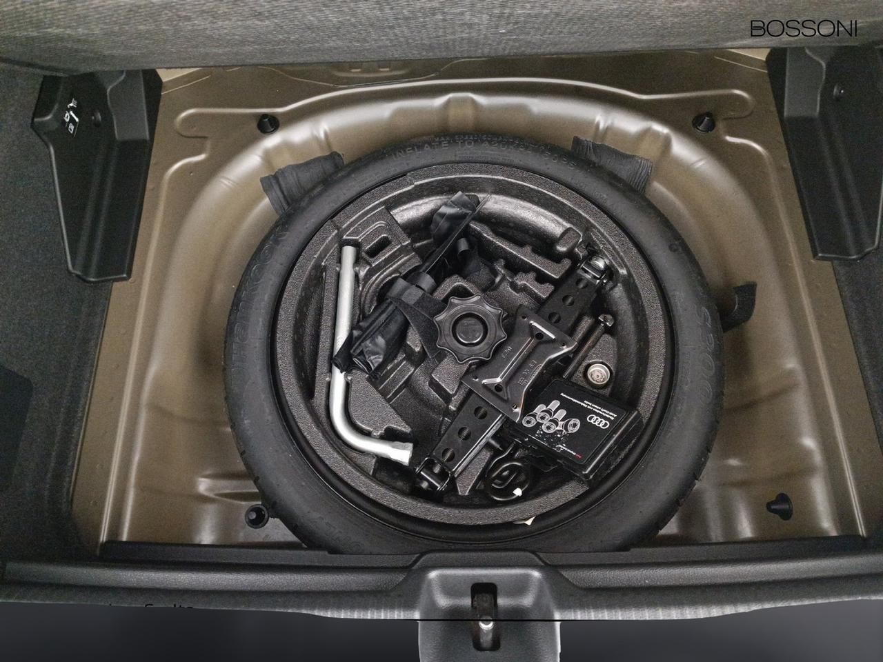 Audi Q2 35 1.5 tfsi business advanced s tronic