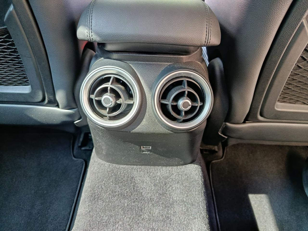 Alfa Romeo Giulia Veloce 2.0 Turbo #10509