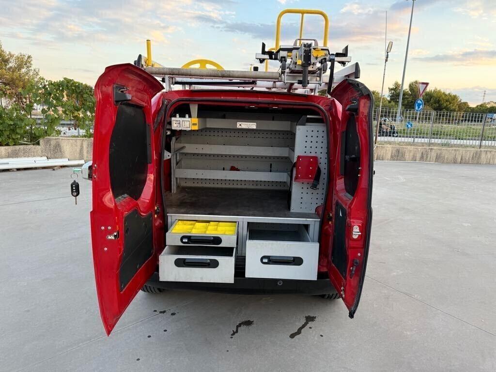 Fiat Fiorino 1.3 MJT 80CV Cargo Adventure Euro 6b