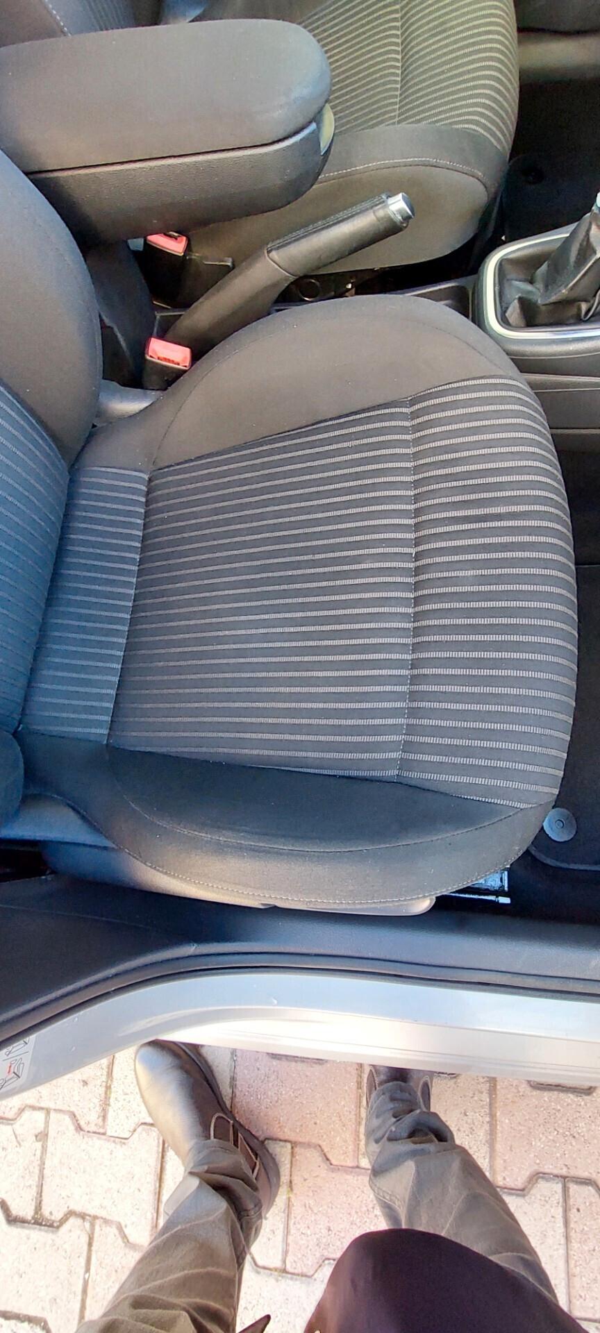 POLO 1,6 DIESEL 90 CV TELEFONO SENSORI COMANDI AL VOLANTE LEGA IMPECCABILE X NEOPATENTATI