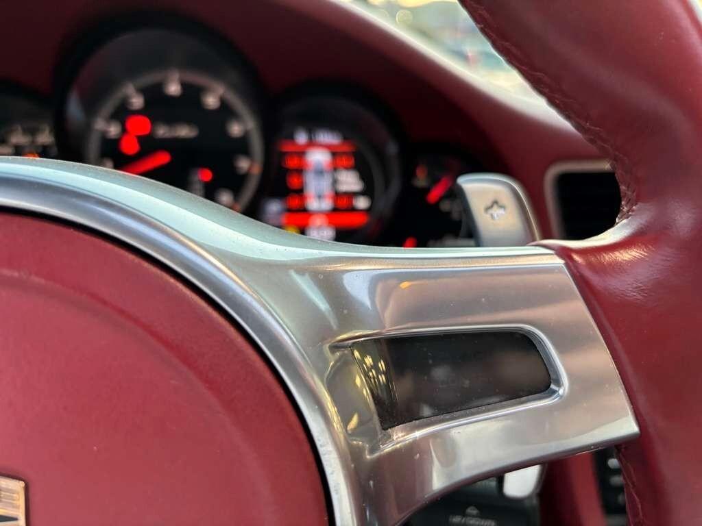 Porsche 911 3.8 Turbo Coupé 2014/ KM 103.000 Tua a soli 1.399 Euro al mese