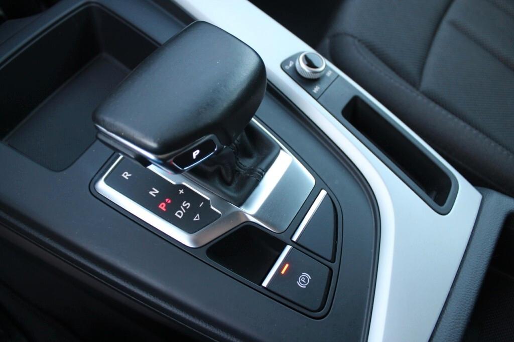 AUDI A4 SW 2.0 tdi 163CV s-tronic *MATRIX *CARPLAY