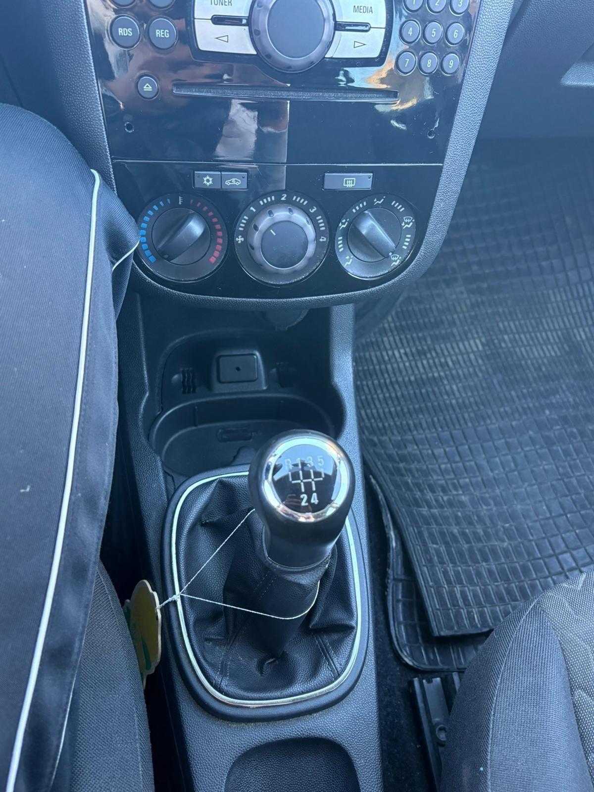 Opel Corsa 1.2 85CV 5 porte GPL-TECH Edition