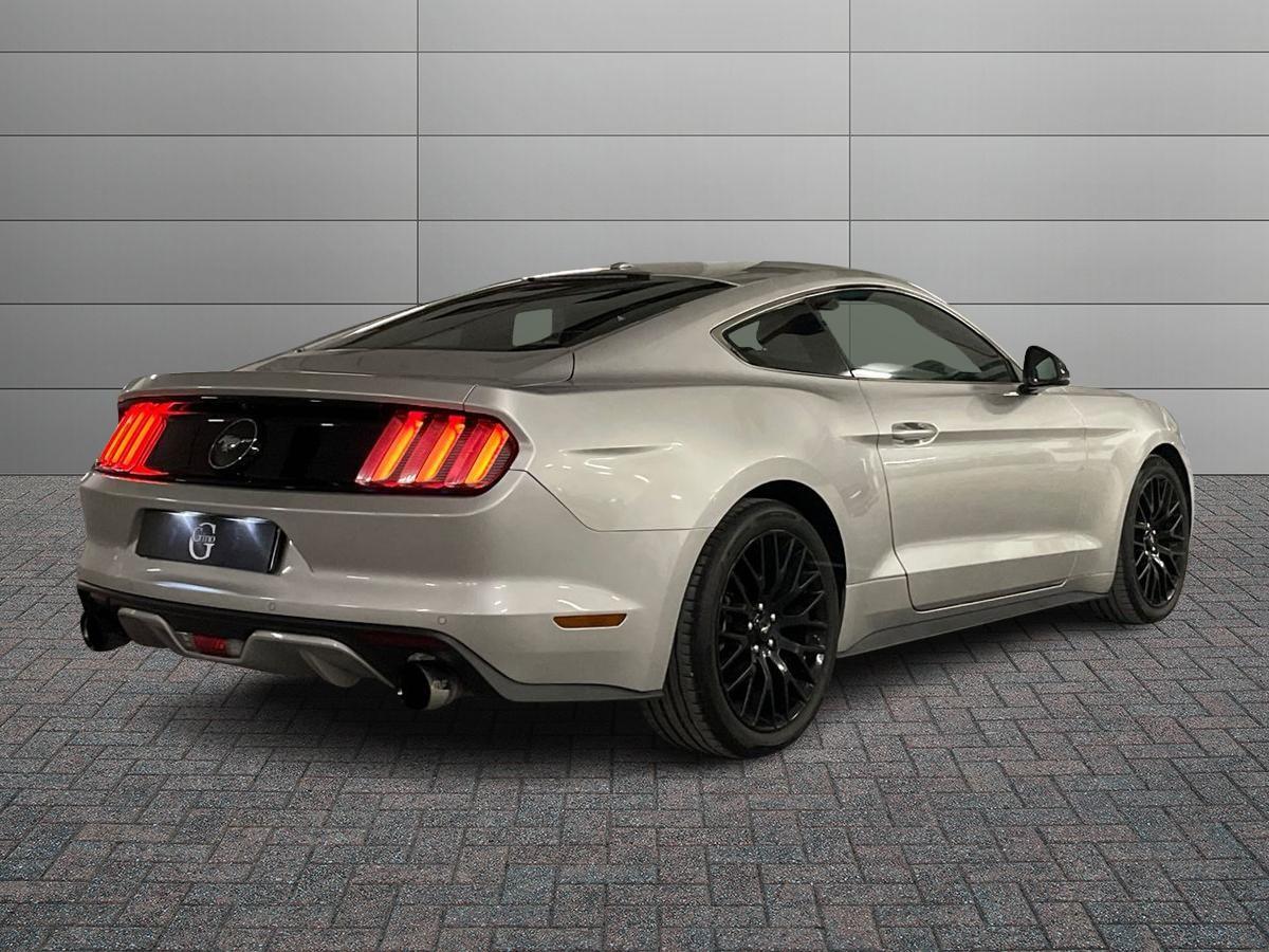 FORD Mustang VI 2015 Fastback - Mustang Fastback 2.3 ecoboost 317cv auto