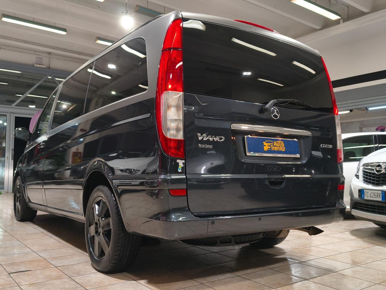 Mercedes-benz Viano 3.0 CDI komby long bi color