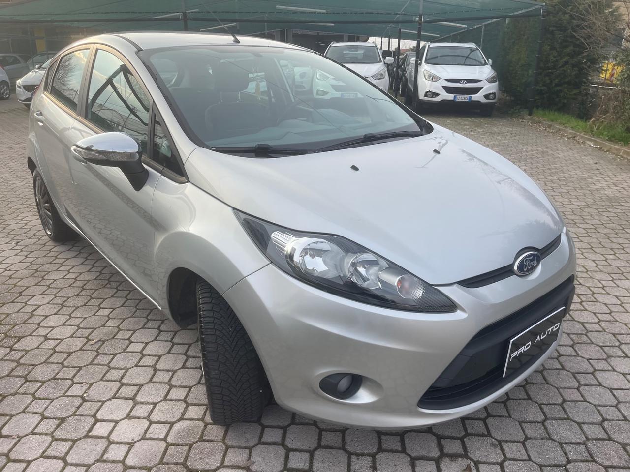 Ford Fiesta 1.6 TDCi 90CV 5 porte DPF Titanium