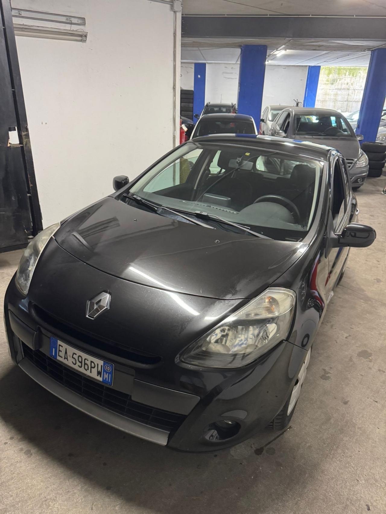 Renault Clio 1.2 16V 5 porte 2010