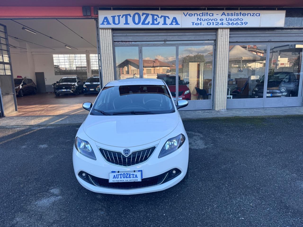 Lancia Ypsilon 1.0 Hybrid Alberta Ferretti