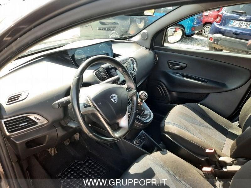 Lancia Ypsilon 0.9 TwinAir 85 CV 5 porte Metano Ecochic Gold