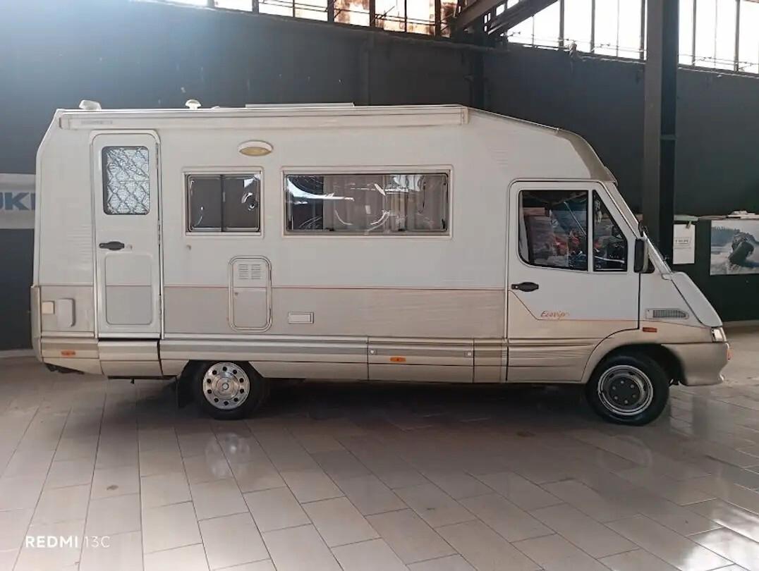 Iveco LAIKA ECO VIP 400 FRECCIA D'ORO GEMMELLATO