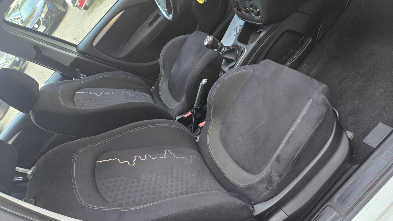 Fiat Punto 1.2 8V 5 porte Street Ok Neopatentati