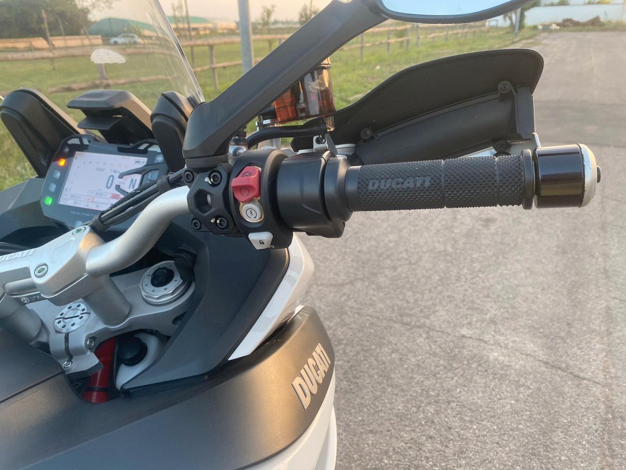 Ducati Multistrada 1200 S (ICEBERG WHITE)