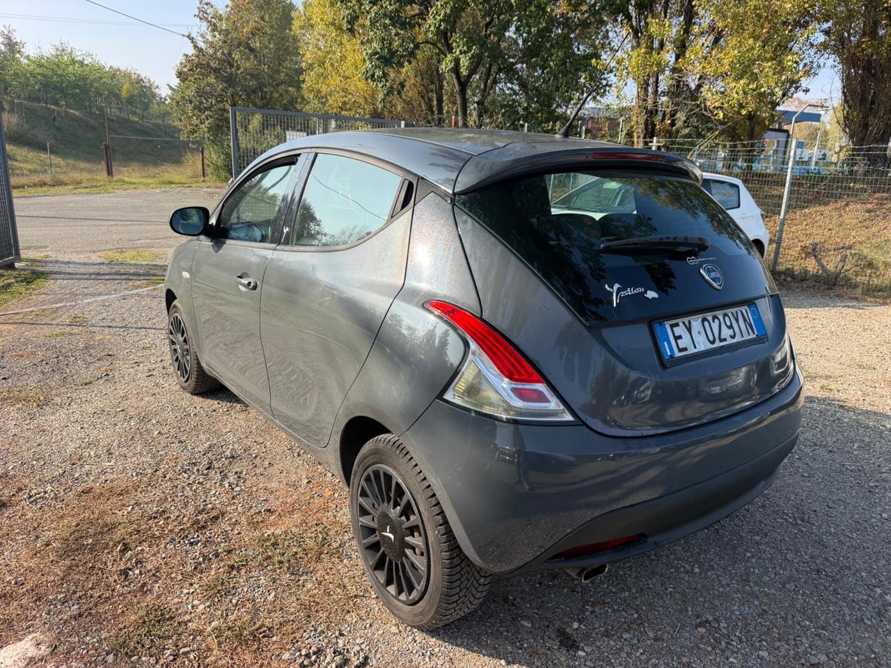 Lancia Ypsilon 1.2 69 CV 5 porte GPL Ecochic Gold