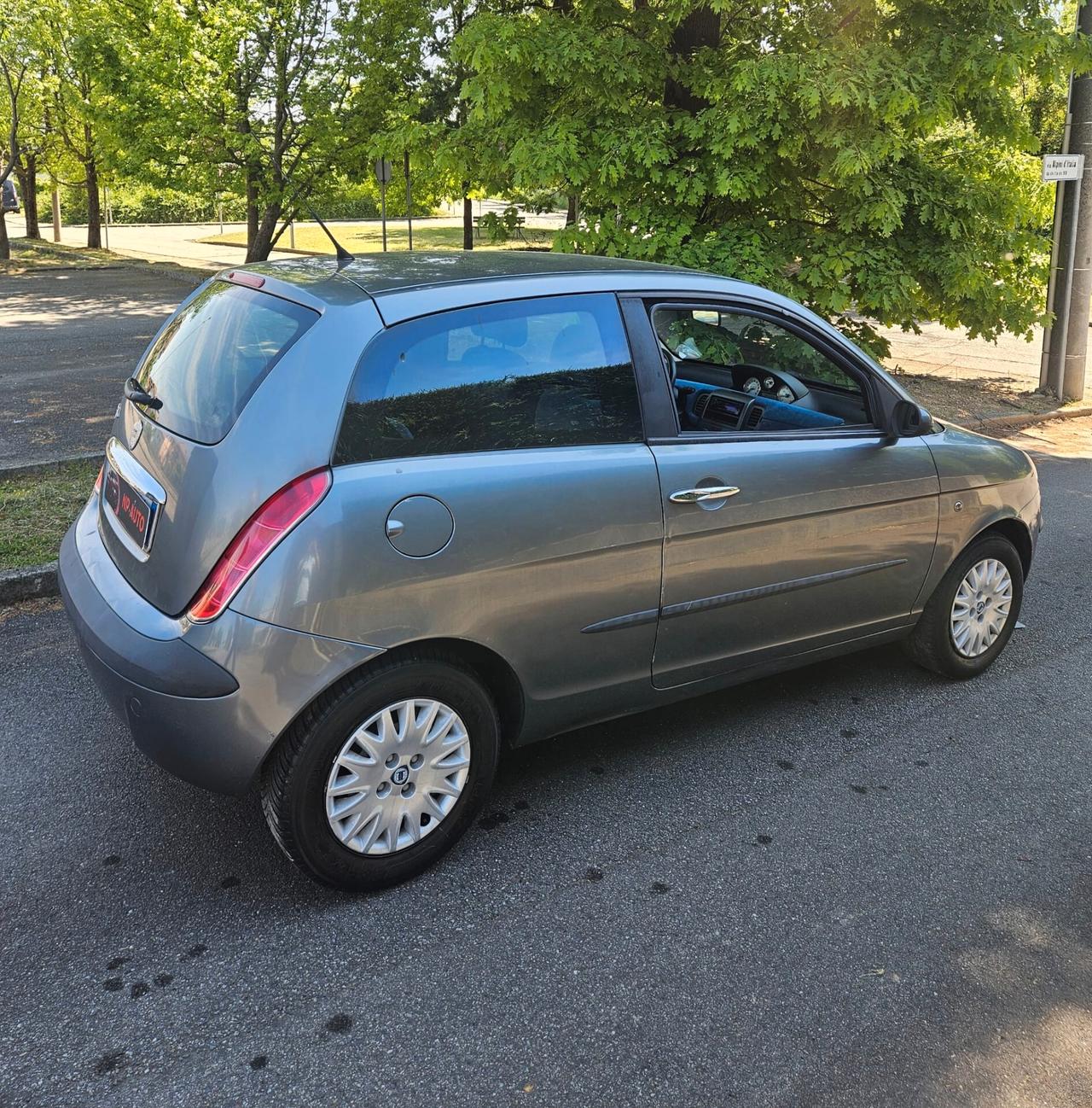 Lancia Ypsilon 1.2 NEOPATENTATI