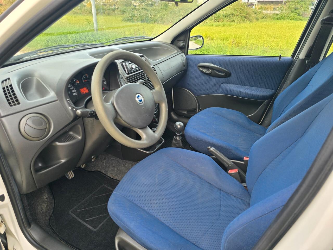 FIAT PUNTO 1.2 BENZINA- GARANZIA- NEOPATENTATI