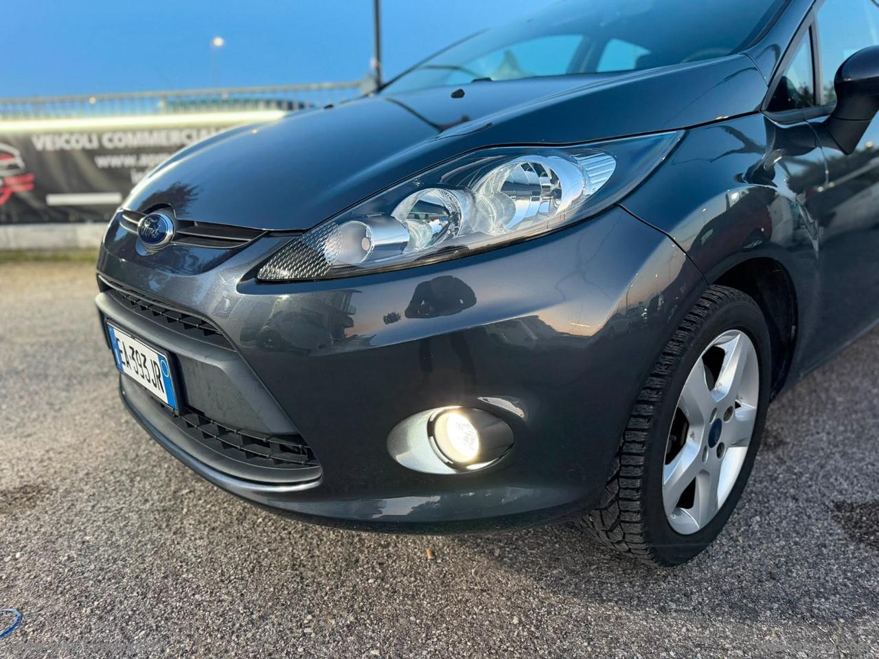 FORD Fiesta 1.4 96 CV aut. 5p. Titanium
