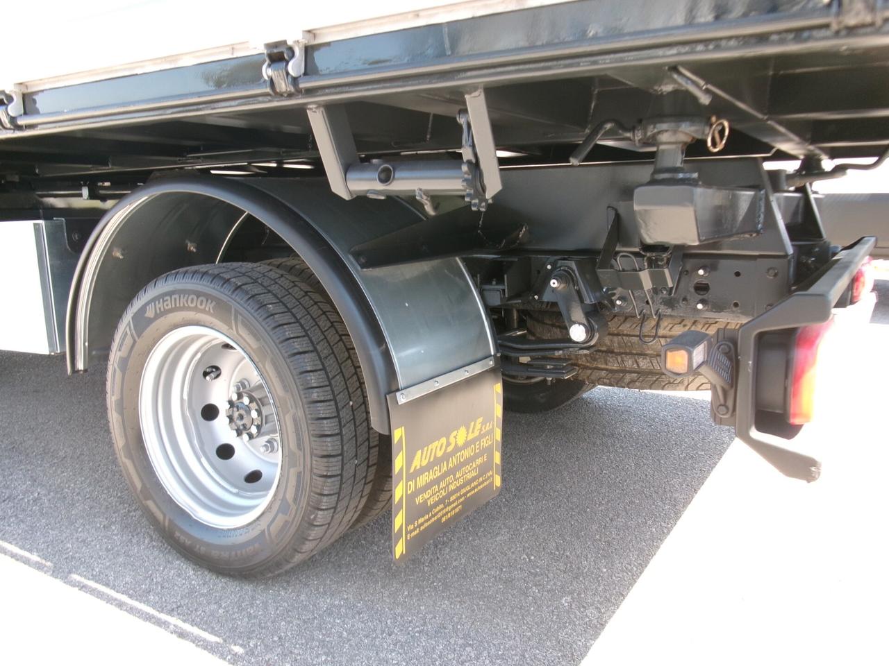 Nissan Cabstar NT400 35-12 2.5 120CV E5 RIBALTABILE TRILAT 134000 KM TAGLIANDATO