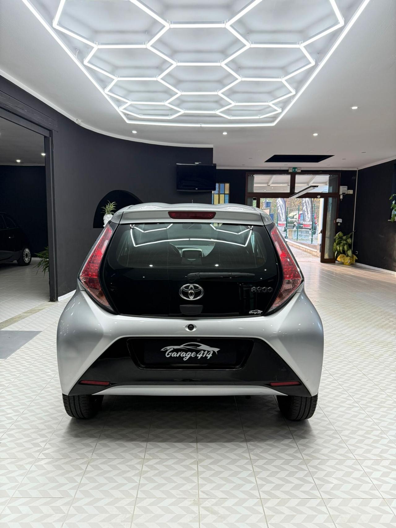Toyota Aygo 1.0 VVT-i 69 CV 5 porte x-clusiv