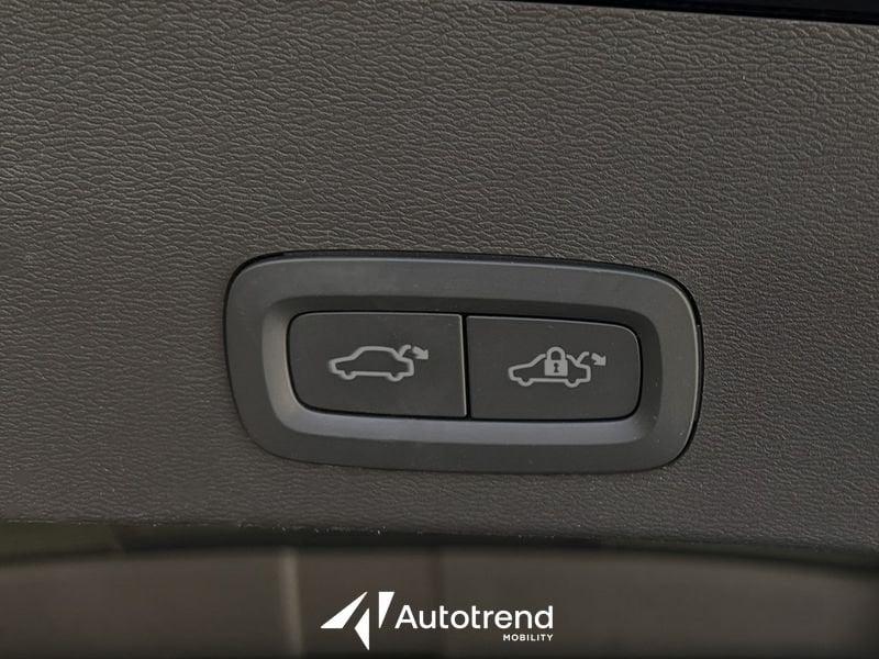 Volvo XC40 Recharge T4 129+82 CV Recharge Plug-In Hybrid Inscription