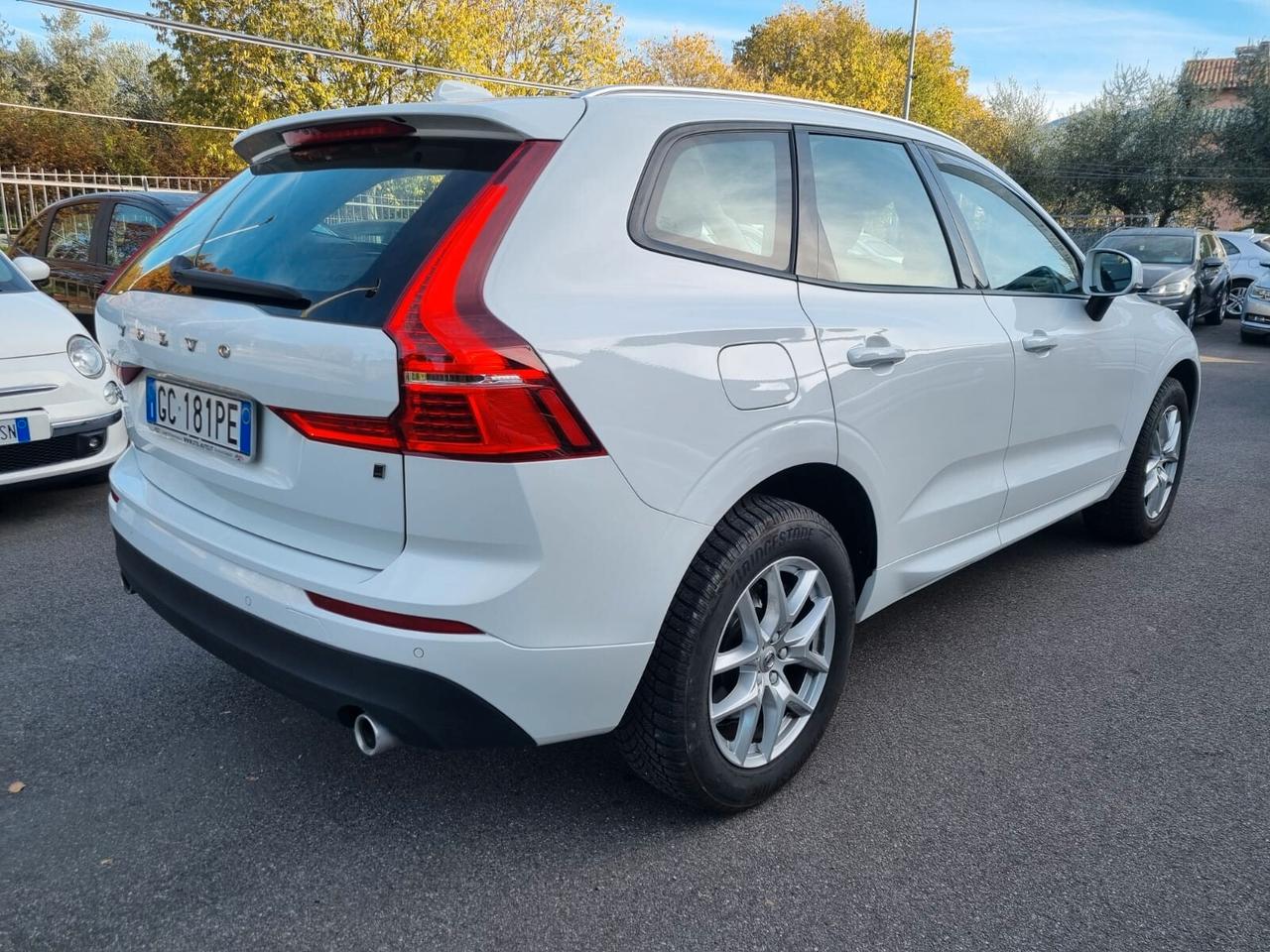 Volvo XC 60 XC60 B4 (d) AWD Geartronic Momentum