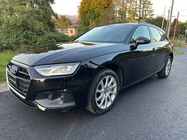 Audi A4 Avant 40 TDI quattro S tronic Business Advanced