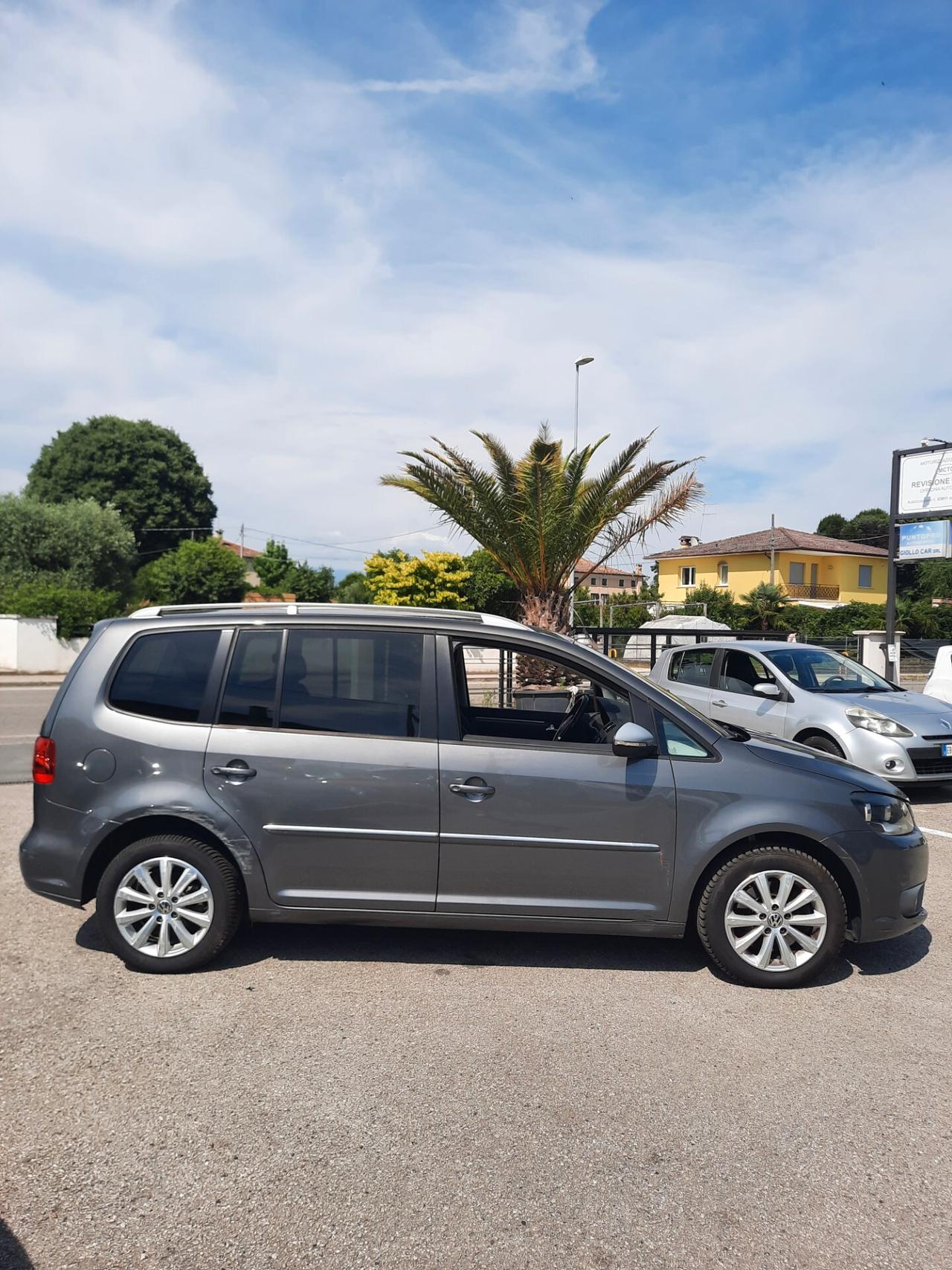 Volkswagen Touran 2.0 TDI 140 CV 7 POSTÌ