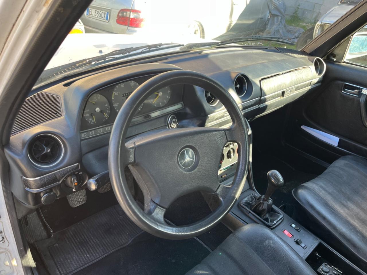 Mercedes benz 240 TD Aspirato w123