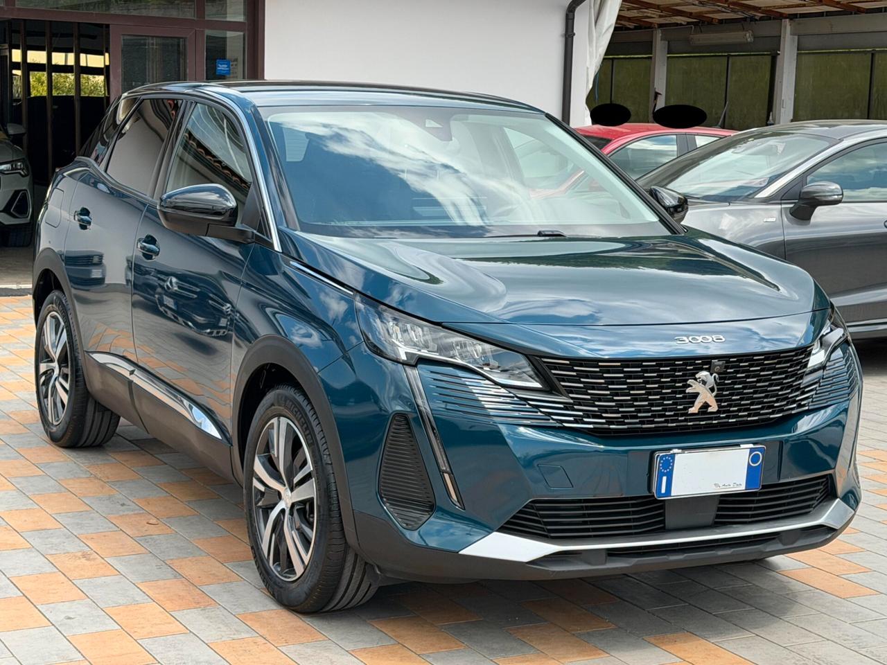 Peugeot 3008 1.5 BLUEHDI 130 cv. ALLURE PACK (Nav)