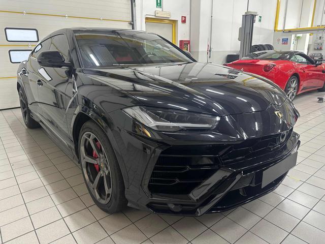 LAMBORGHINI Urus 4.0