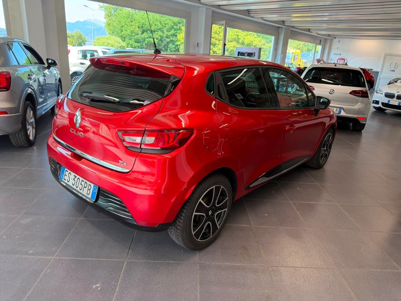 Renault Clio FULL OPTIONAL TETTO PANORAMICO 6690€