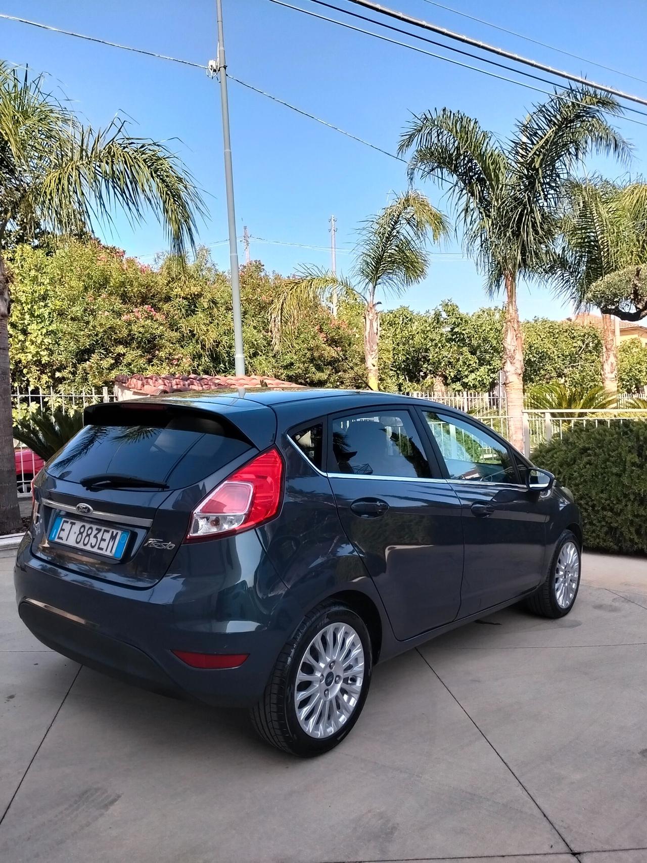 Ford Fiesta 1.5 TDCi 75CV 5 porte Titanium
