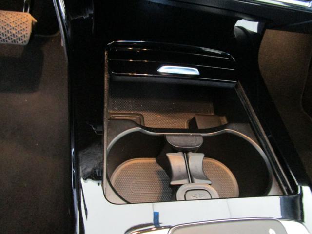 MERCEDES-BENZ A 180 Automatic Premium