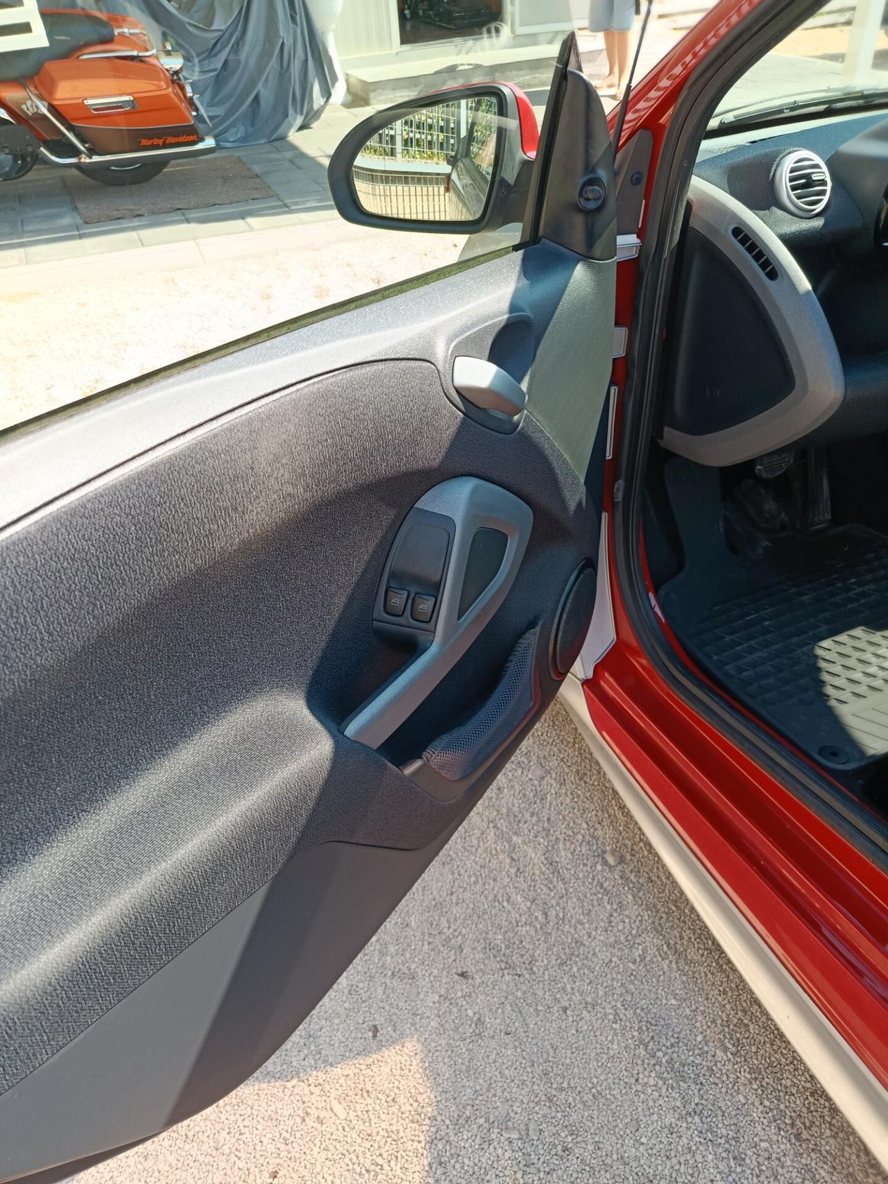 Smart ForTwo 1000 52 kW MHD coupé passion