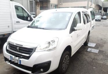 PEUGEOT Partner Tepee BlueHDi 100 4x4 Active Traction Control Mini