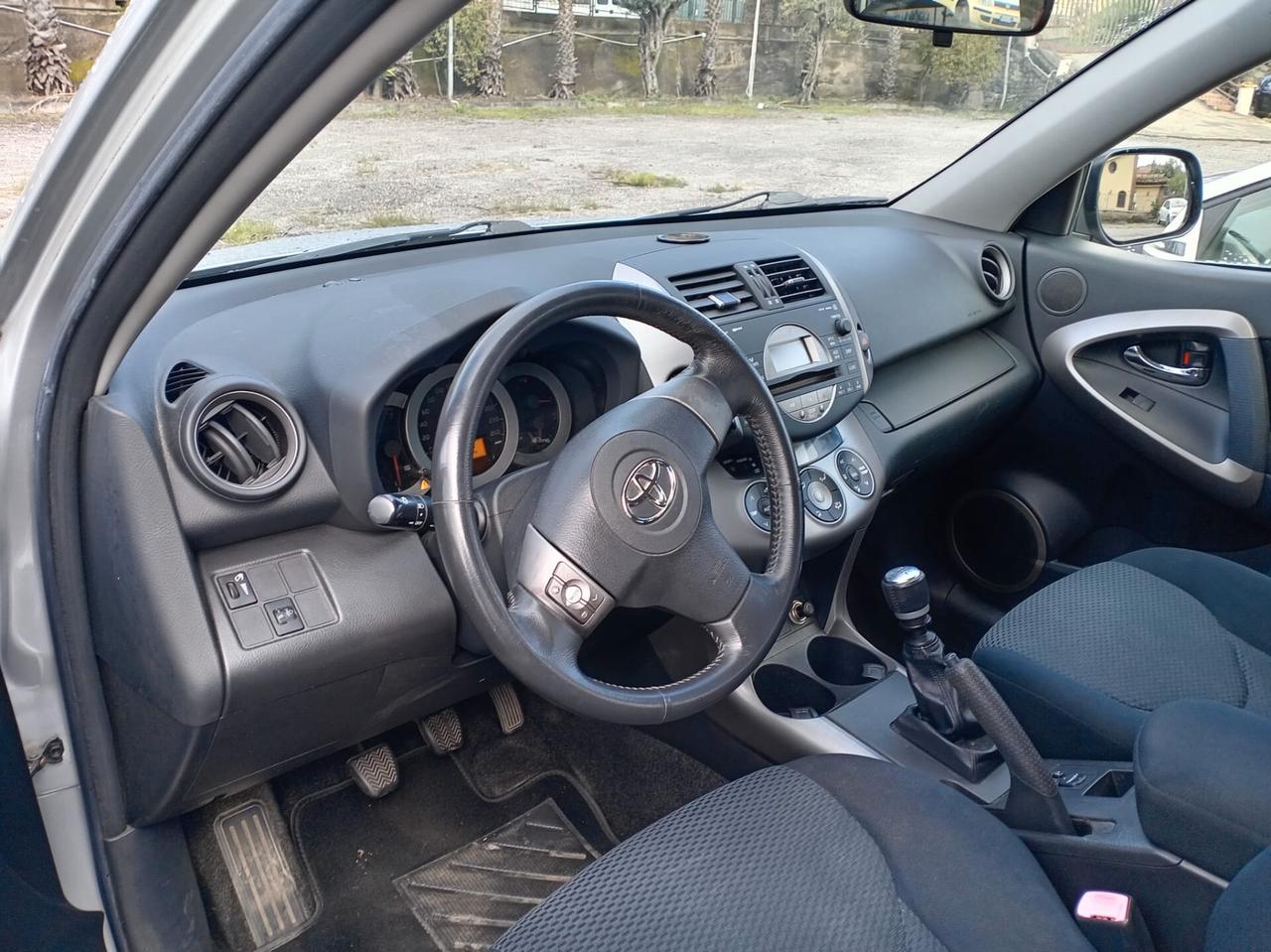 Toyota RAV 4 RAV4 2.2 D-4D 136 CV Luxury