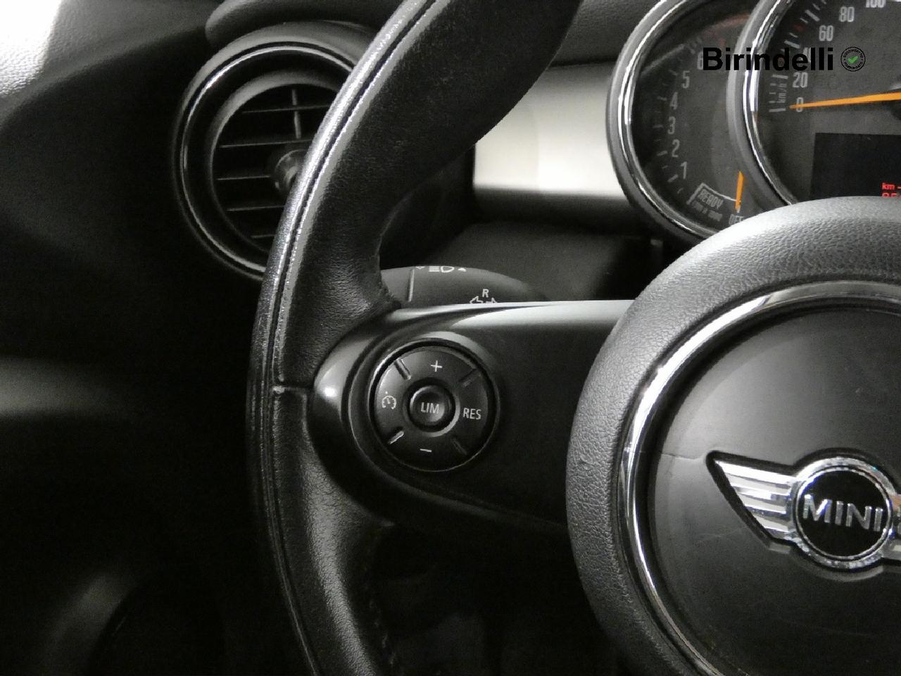MINI Mini 4ª serie (F56) - Mini 1.2 One 75 CV