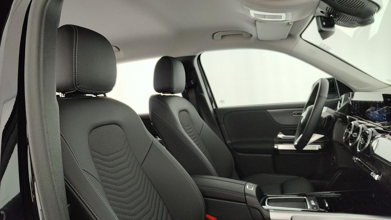 Mercedes-Benz GLB 180 d Progressive Advanced auto