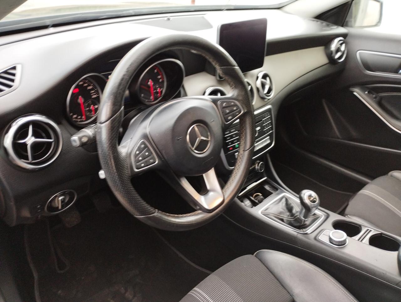 Mercedes-benz GLA 200 GLA 200 d Sport