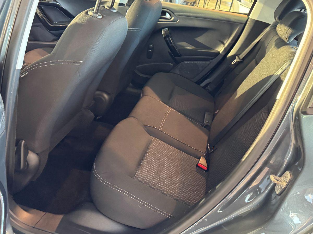 PEUGEOT 208 1.4 BlueHDi 75 5p. Allure