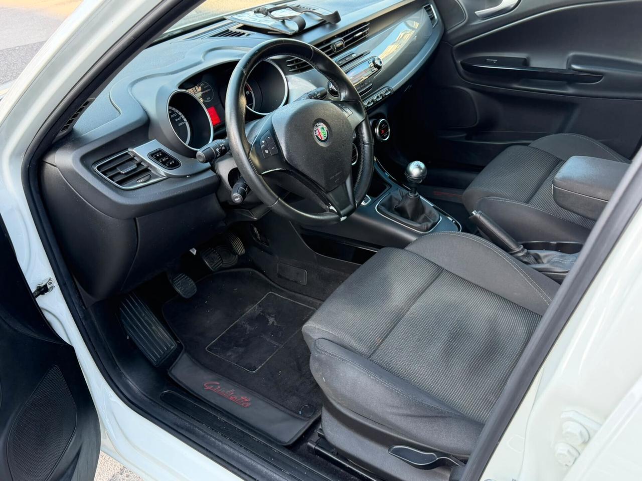 Alfa Romeo Giulietta 1.6 JTDm-2 105 CV Distinctive