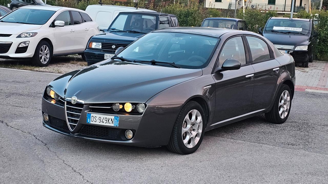 Alfa Romeo 159 1.9 JTDm Distinctive