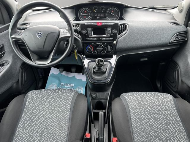 LANCIA Ypsilon 1.0 FireFly 5 porte S&S Hybrid Ecochic Silver