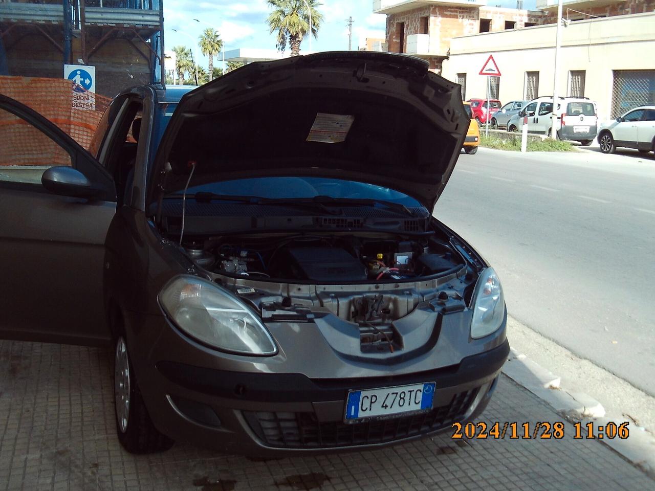 Lancia Ypsilon 1.2 Argento